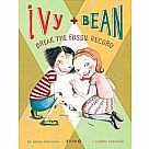 Ivy + Bean #3: Ivy and Bean Break the Fossil Record